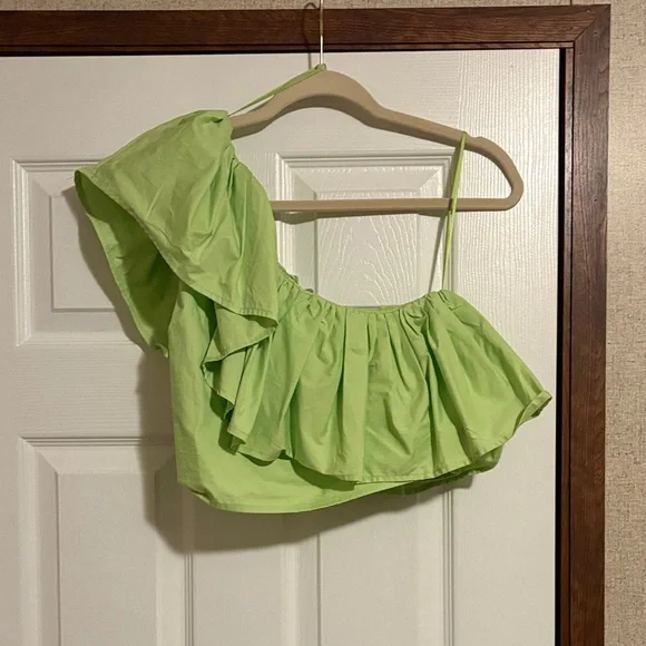 One-Shoulder Cropped Ruffle Top - Picture 4 of 5